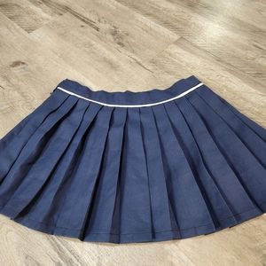 Plus size blue pleated mini skirt